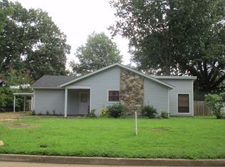 1200 Simmonsridge Dr, Collierville, TN 38017