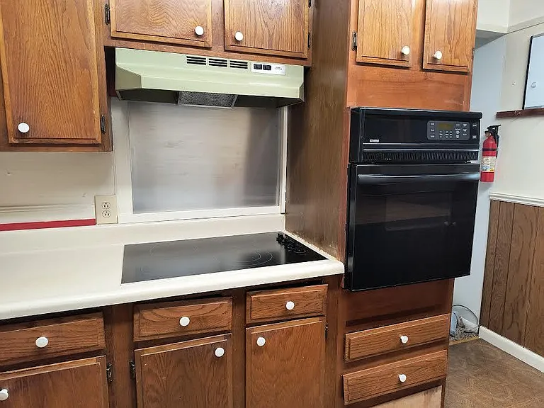 710 W Pine Ave — Photo 14