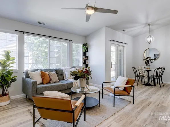 2290 S Challenger Ln APT 201, Boise, ID 83705