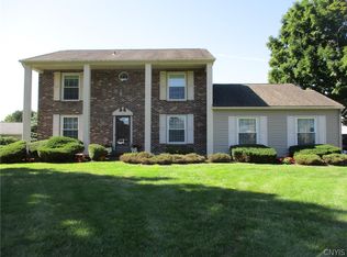 6081 Meadow Dr, Cicero, NY 13039