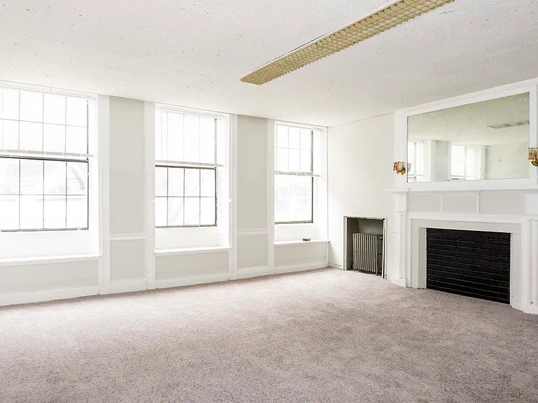 147 Charles St #4 — Photo 9