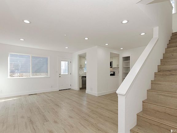 3rd image of 8690 Old Redwood Hwy #8