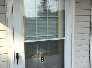 1526 N Cedar Lake Rd #B, Round Lake Beach, IL 60073