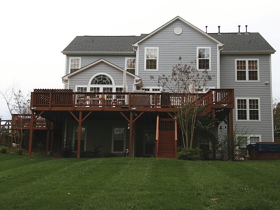 Back of 233 Village Glen Way