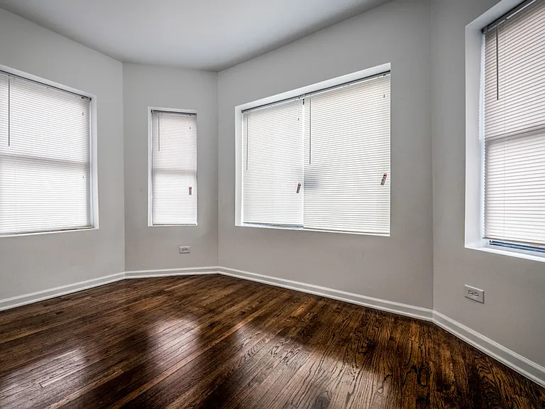 7300 S Yates Blvd — Photo 6