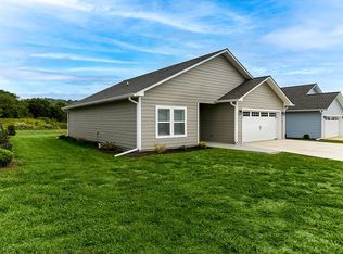 194 Riverwalk Cir, Hayesville, NC 28904