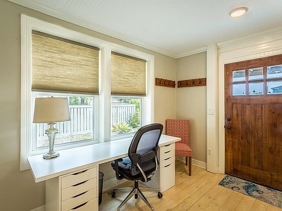5th image of 189 Avenue L