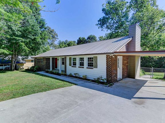 2nd image of 5006 Shannon Ln