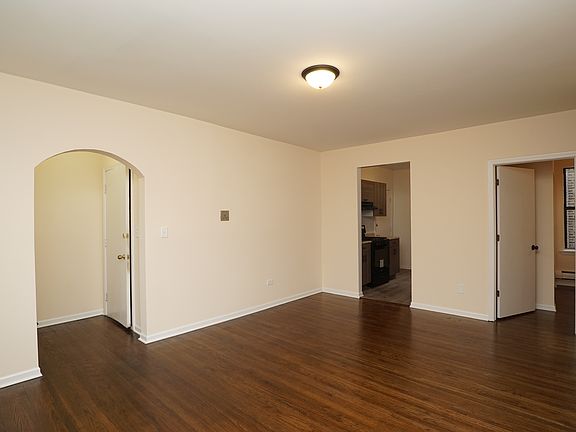 2nd image of 2749 N Sawyer Ave #Af49-216