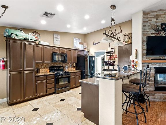 5th image of 4108 Nancy Margarite Ln