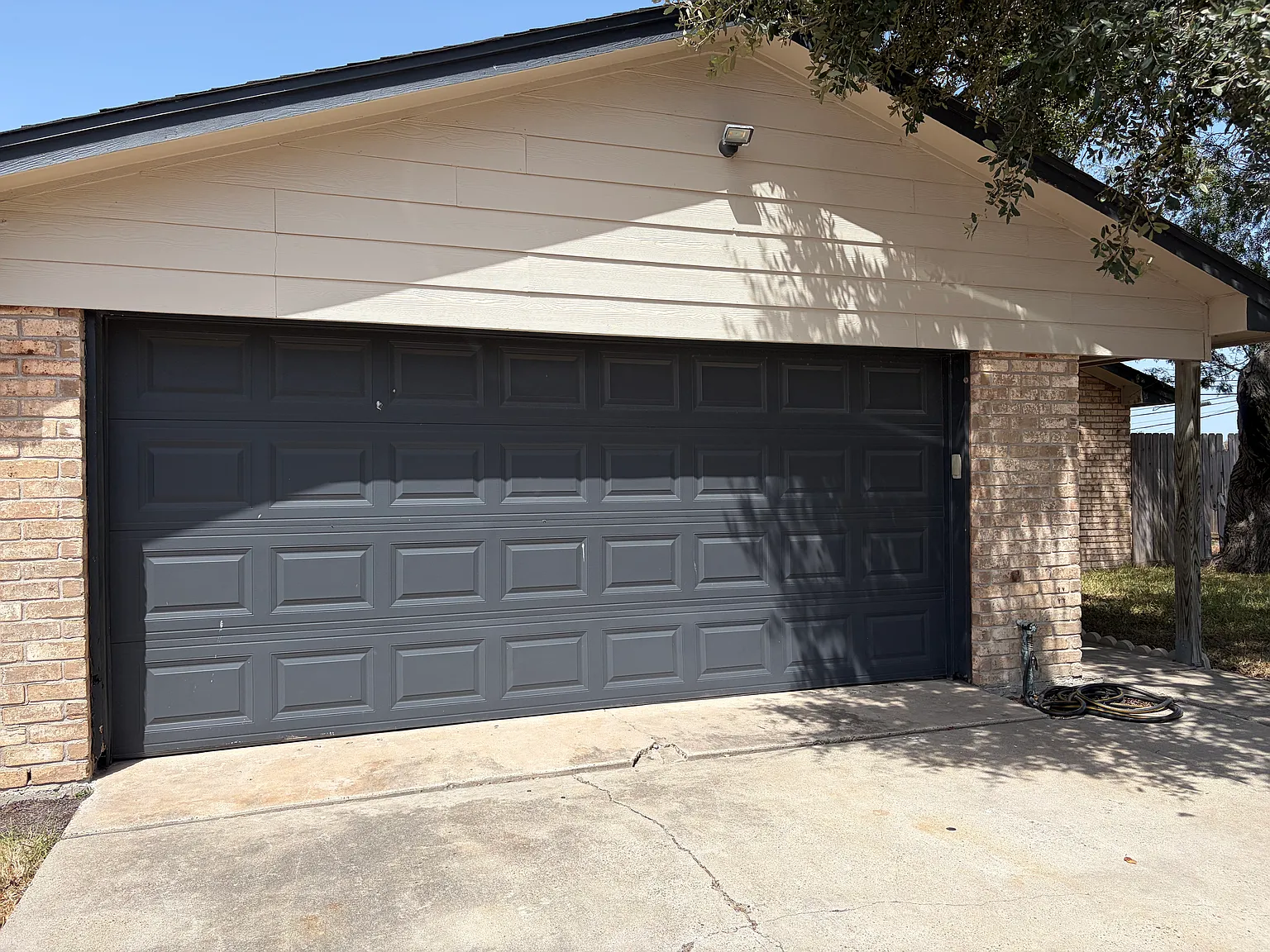 3 bed, 1261 sqft, $1,800 — Photo 2