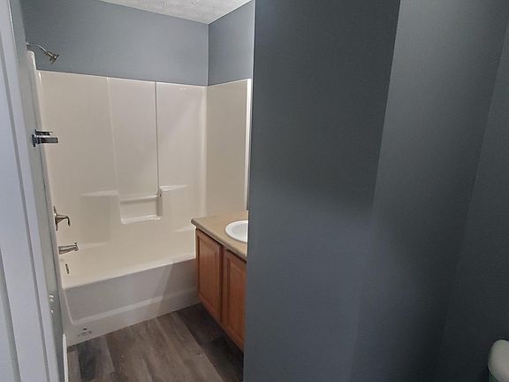 5th image of 2812 Haig Ave