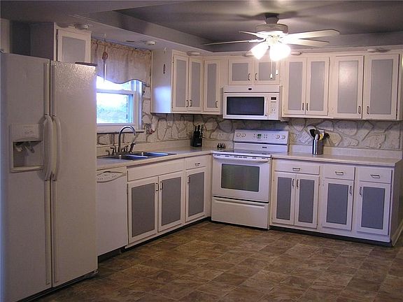 2nd image of 7012 Cologne Pl