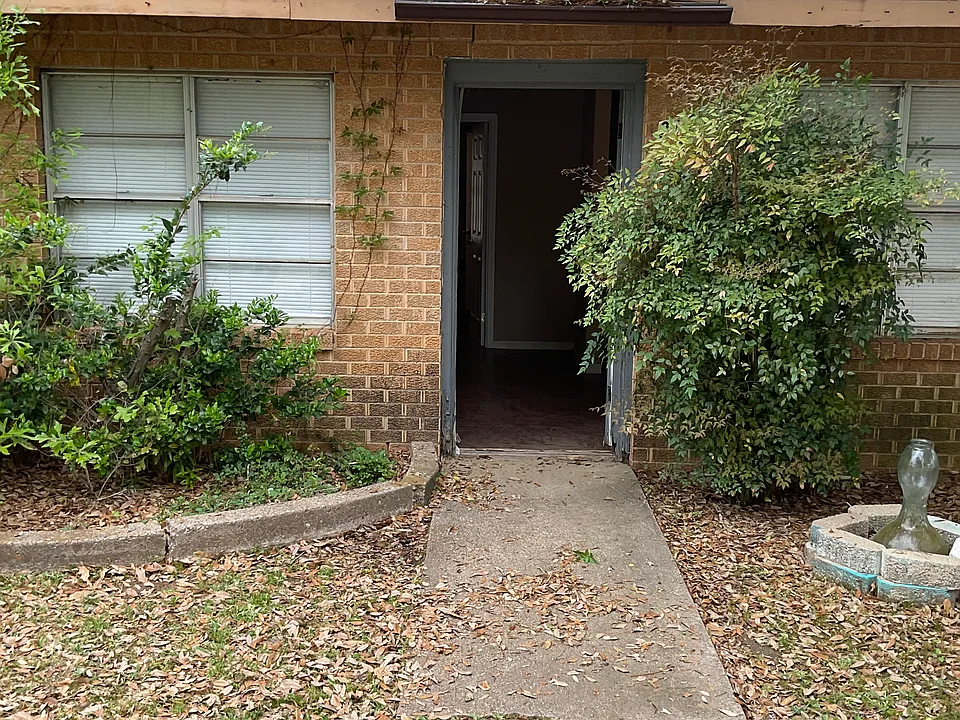 215 Rawley St #215