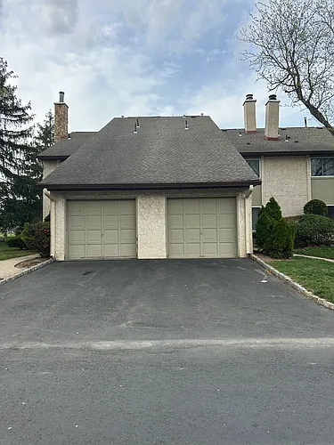 137 Tennyson Dr Photo 1