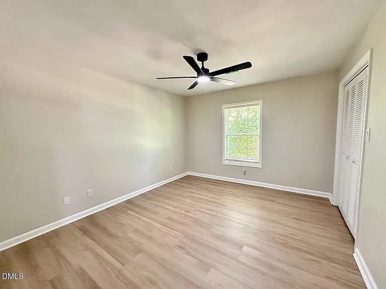 4050 Arckelton Dr — Photo 15