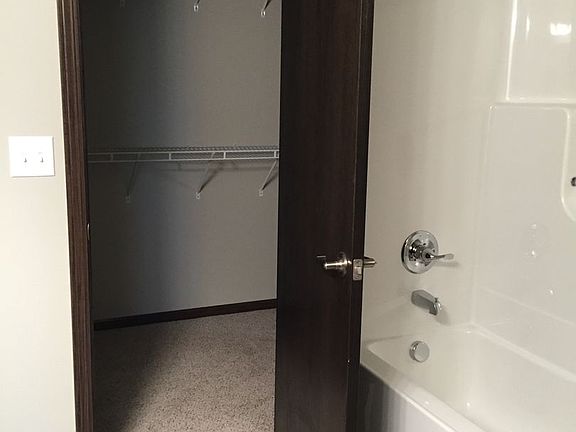 4th image of 3444 47th Ave S