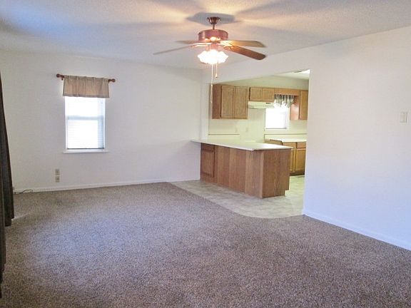 5th image of 1025 N Sassafrass St