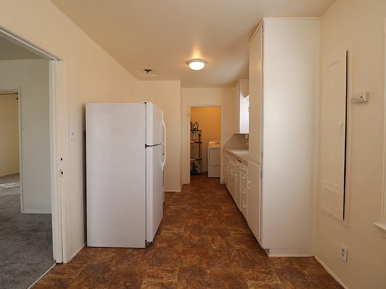 728 W El Camino St — Photo 4