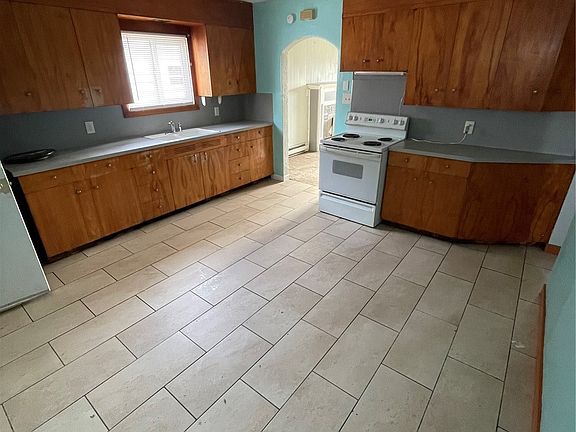 2nd image of 1518 Bay Avenue