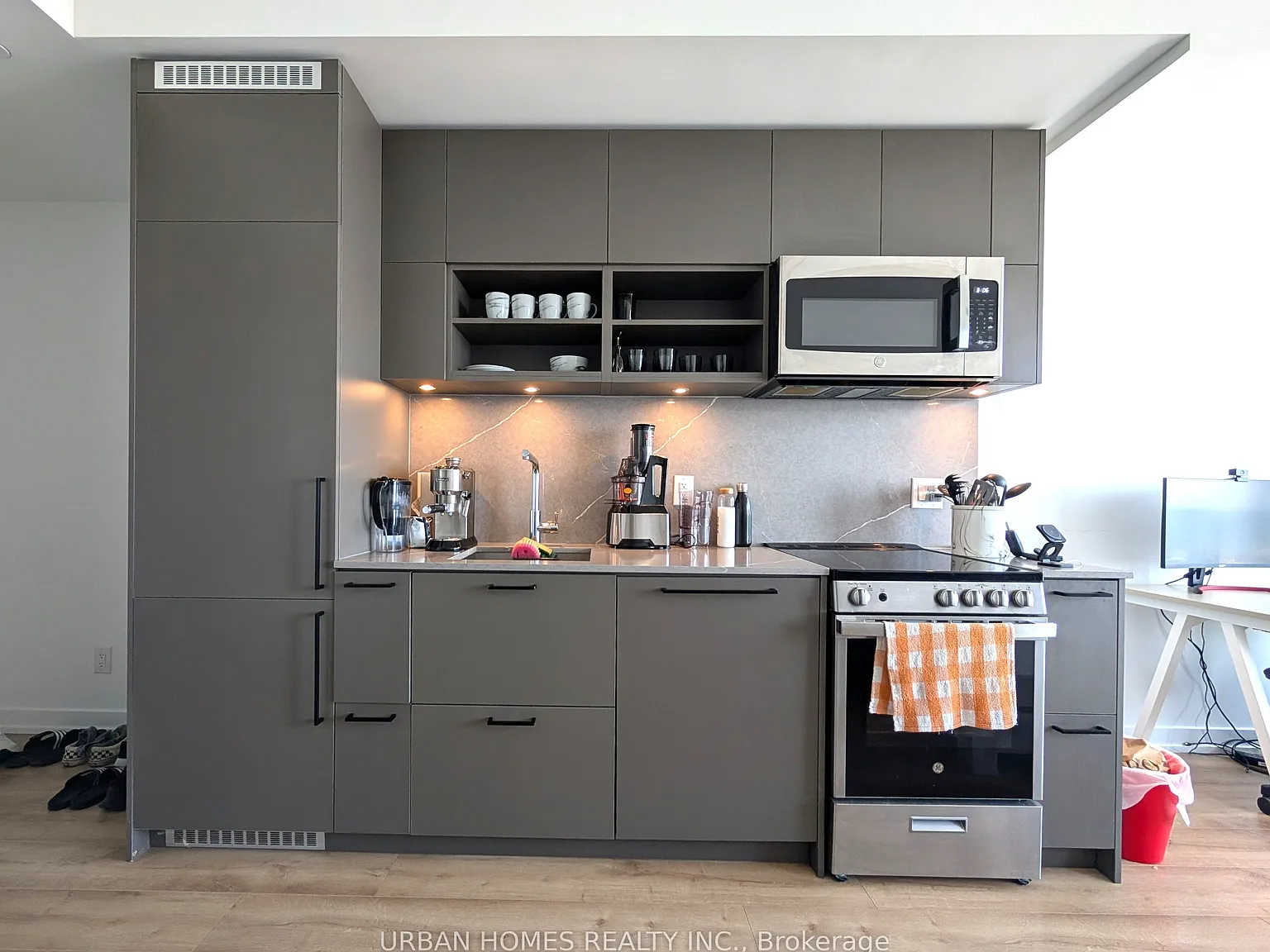 1 bed, $2,300 — Photo 3