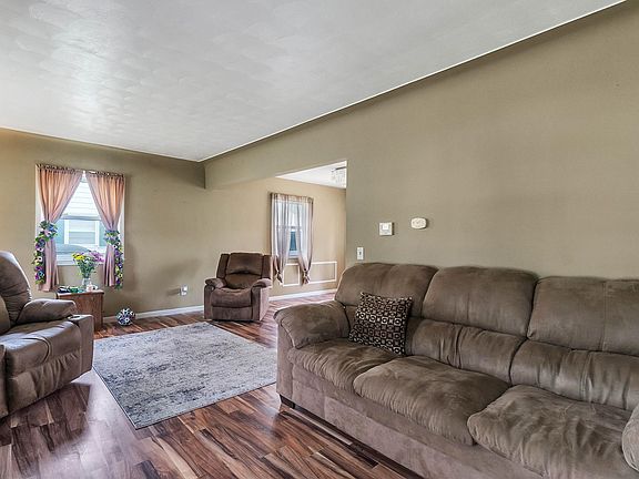 5th image of 6923 Calson Dr