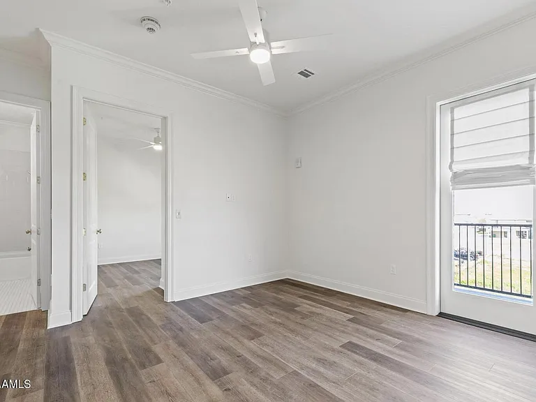 200 Prescott Blvd #303 — Photo 8