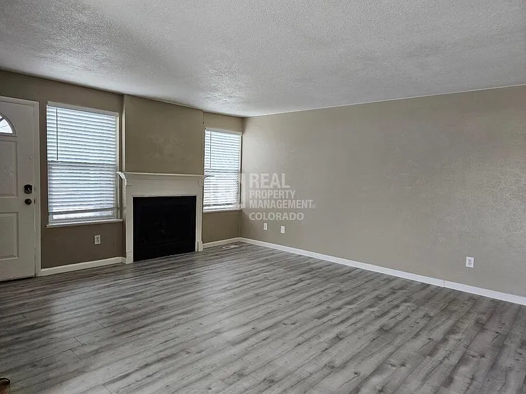 11915 Madison Pl — Photo 3