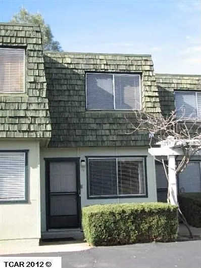 19080 Dyer Ct Unit 9 photo 1