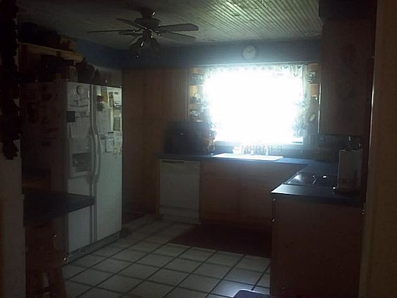 5th image of 2746 N Terrace Dr