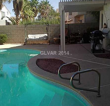 2nd image of 1717 Mexican Poppy St
