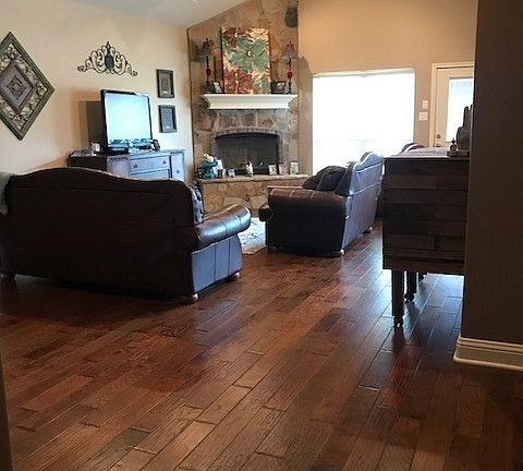 2nd image of 125 Nero St