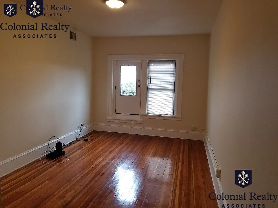 1461 Beacon St #30