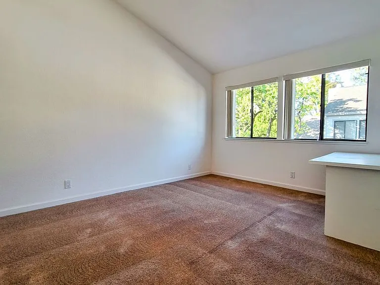 1206 Sierra Village Way — Photo 28