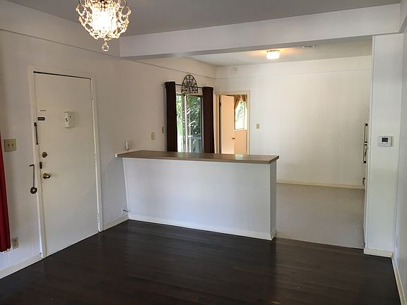 3rd image of 1501 W 9th St APT A