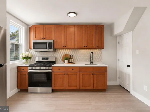 5840 Crittenden St, Philadelphia, PA 19138