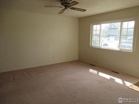 2nd image of 5822 Venus Ave