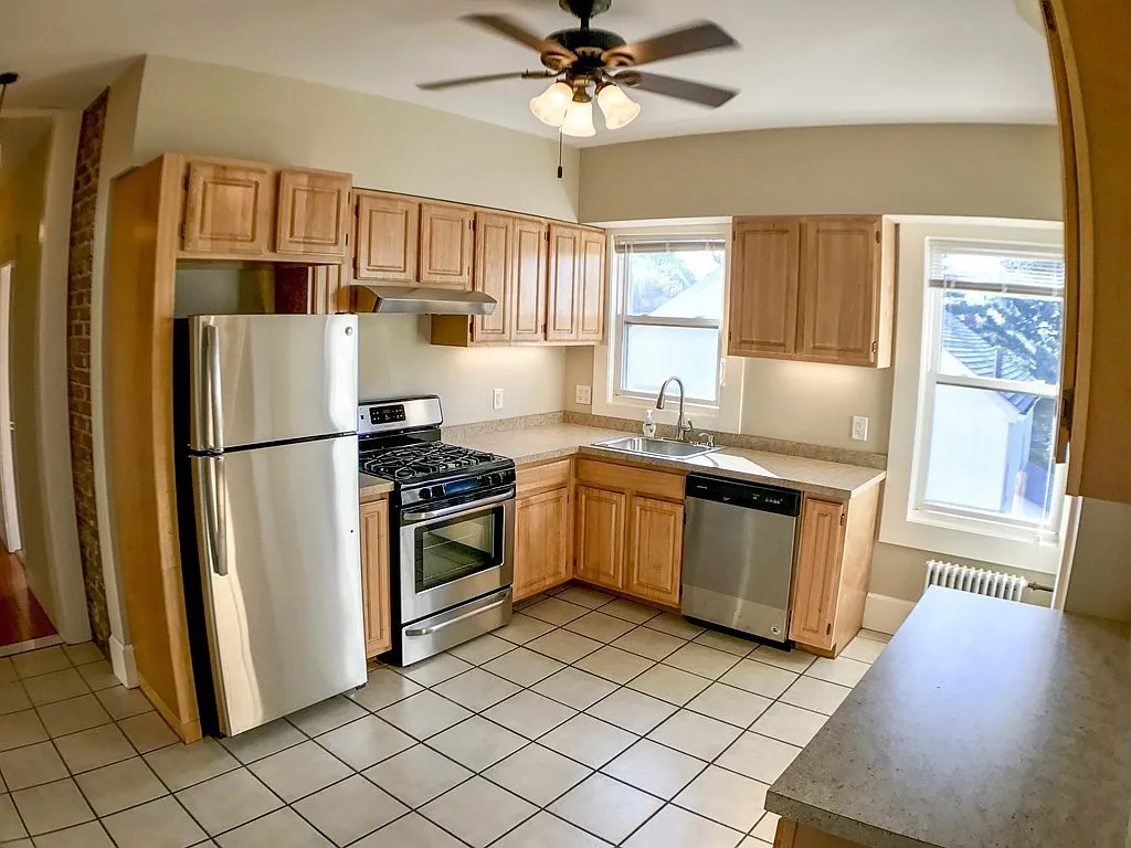 2 bed, 1.0 bath, 1100 sqft, $3,000 — Photo 1