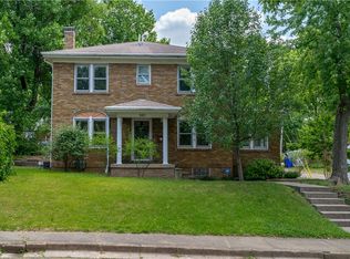 140 S Dennis Ave, Decatur, IL 62522