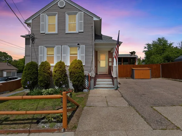 8 Rosewood St, Pawtucket, RI 02860