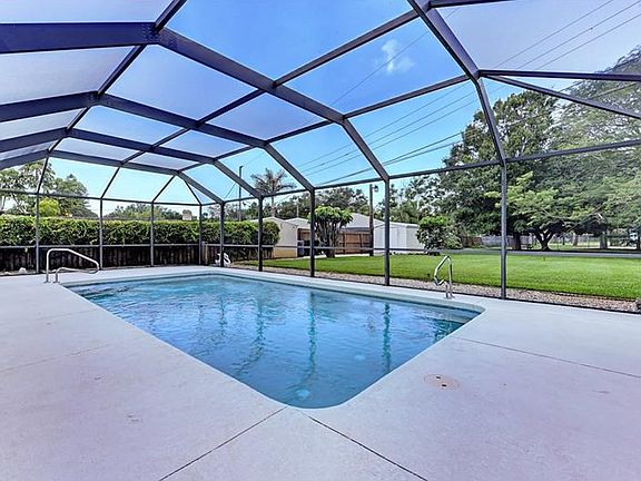3rd image of 3912 Cape Vista Dr