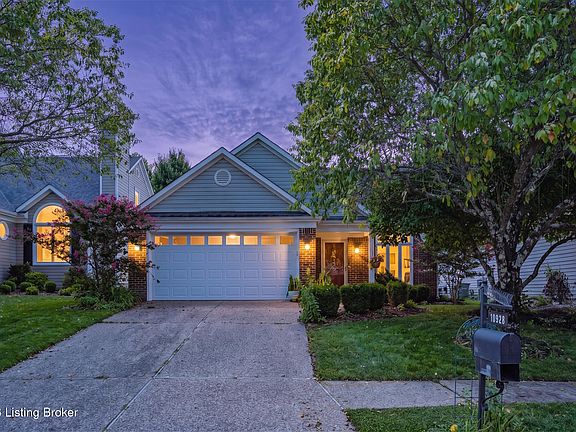 2nd image of 10928 Fairway Pointe Dr