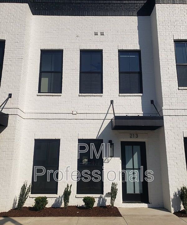 1st image of 205 McAuliffe St