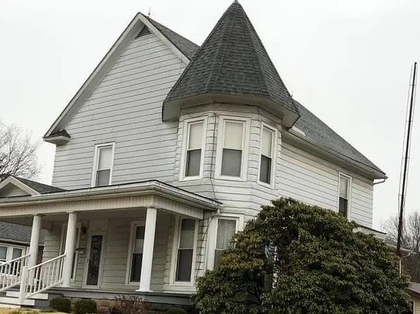 150 E Main St, Albion, IL 62806