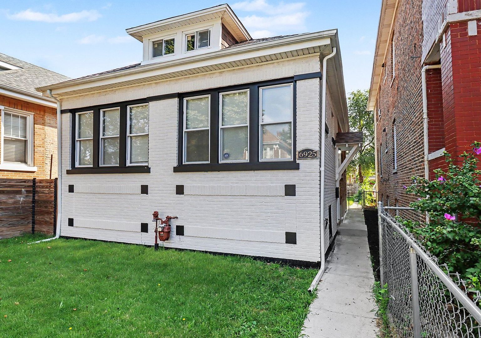 オーラ23    No1007 Undisclosed Address), Chicago, IL 60629 | MLS #12748375 | Zillow