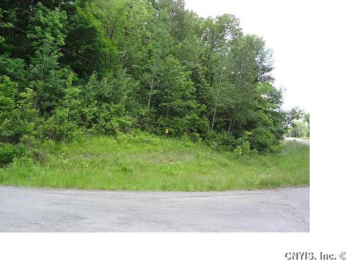 2nd image of 1936 Connors Rd