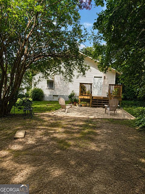 2nd image of 320 N Elbert St