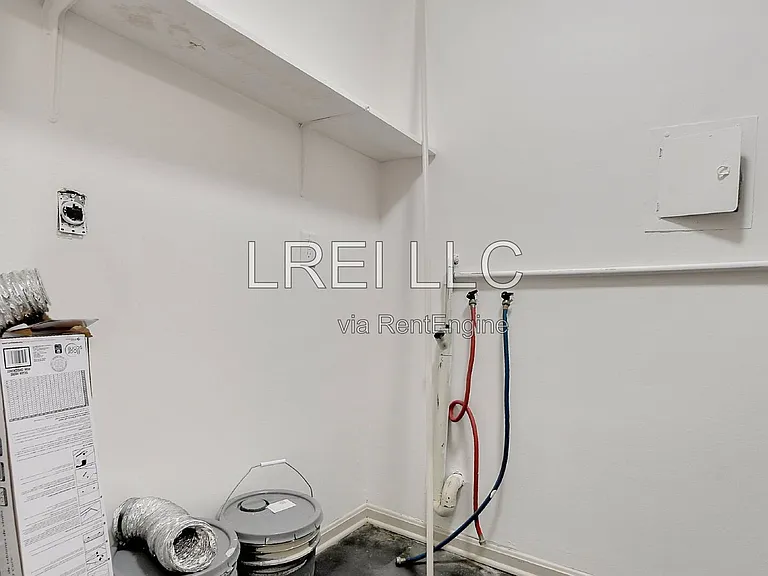 409 Garrison Ct — Photo 8