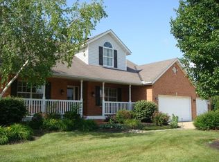 712 Heritage Dr, Trenton, OH 45067