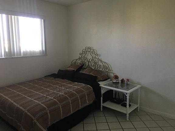 5th image of 330 NE 26th Ave #4160